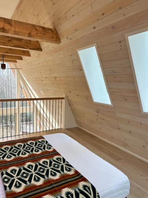 Fox Ridge-Black Alder Lodging Logan Extérieur photo
