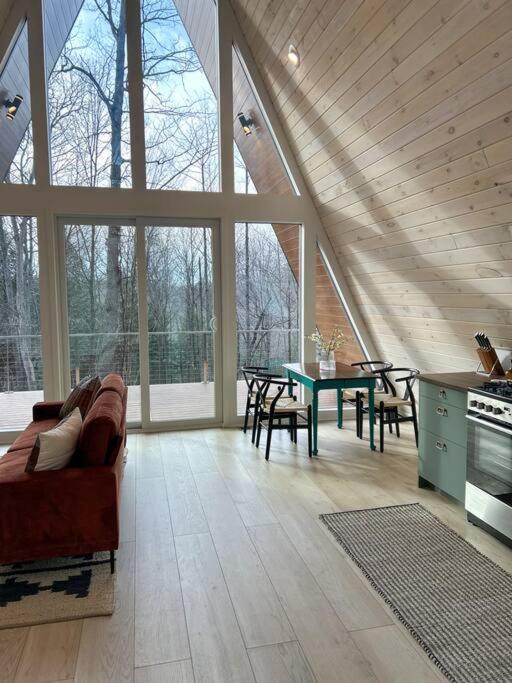 Fox Ridge-Black Alder Lodging Logan Extérieur photo